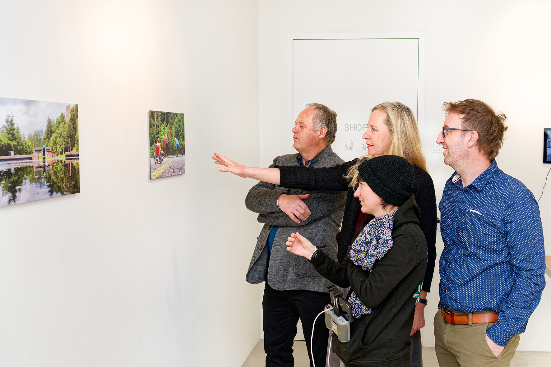 Nationalpark für alle - Elena Reisinger bei der Ausstellungseröffnung Asylum